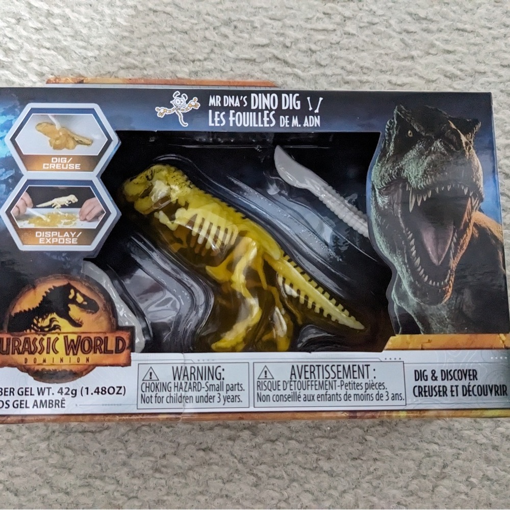 Jurassic world T-Rex Mr DNA Dino dig toy